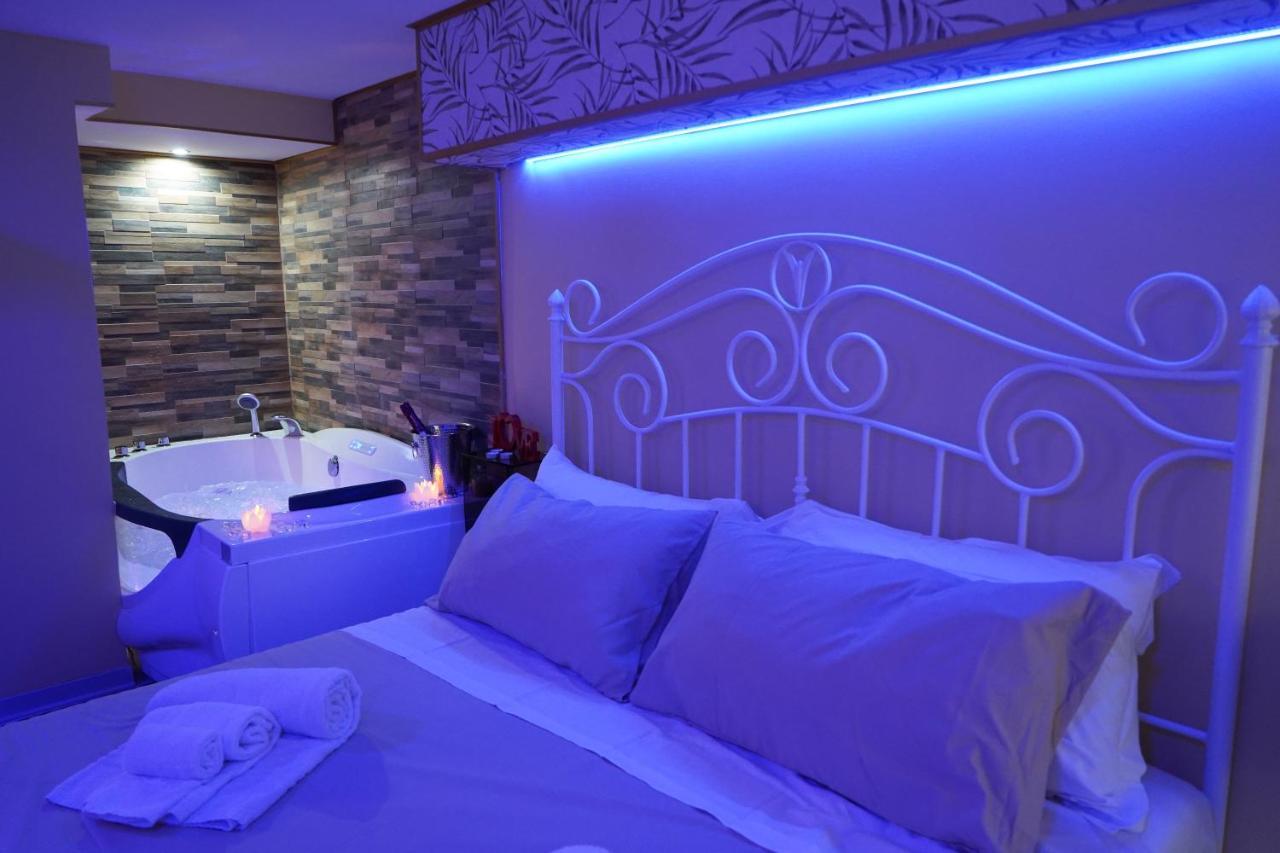 Corte Manzoni Independent Suite Catania Ngoại thất bức ảnh